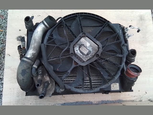 bontott BMW 3 E90 Hűtő Ventilátor(ok), Radiátor(ok) Szett