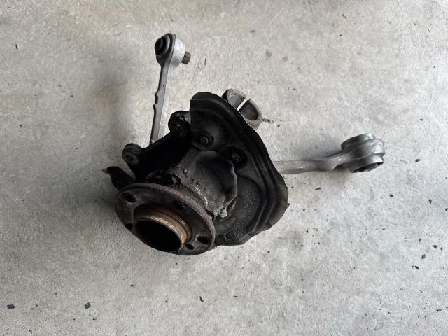 bontott BMW 3 E90 Jobb első Csonkállvány Kerékaggyal