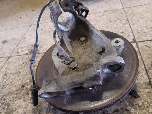 bontott BMW 3 E90 Jobb első Csonkállvány Kerékaggyal