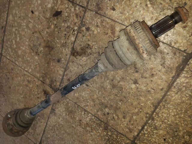 bontott BMW 3 E90 Jobb hátsó Féltengely