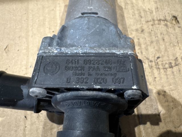 bontott BMW 3 E90 Kiegészítő Vízszivattyú