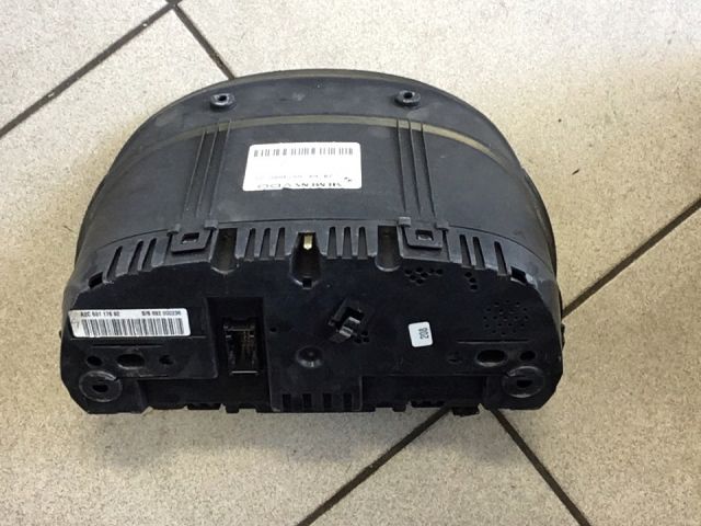 bontott BMW 3 E90 Kilométeróra