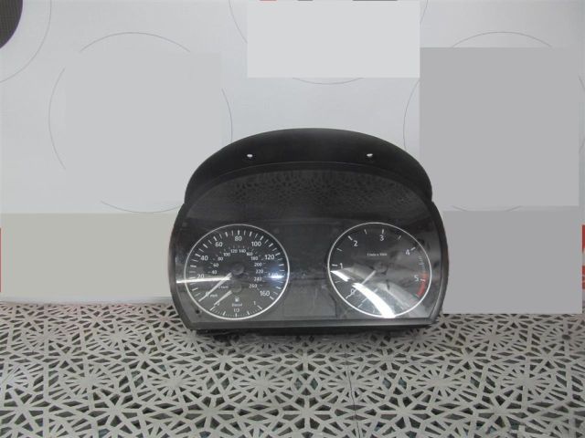 bontott BMW 3 E90 Kilométeróra