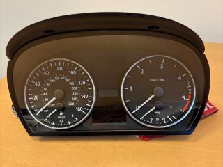 bontott BMW 3 E90 Kilométeróra