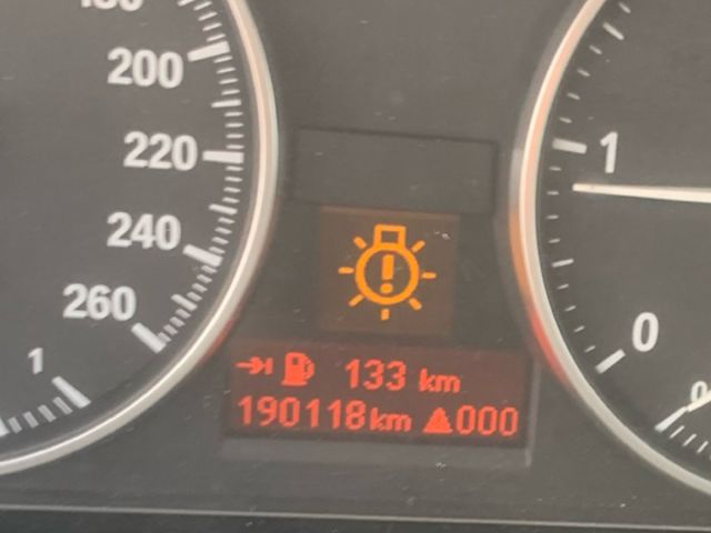 bontott BMW 3 E90 Kilométeróra