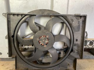bontott BMW 3 E90 Klímahűtő Ventilátor
