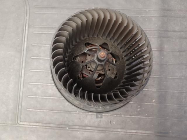 bontott BMW 3 E90 Klímahűtő Ventilátor