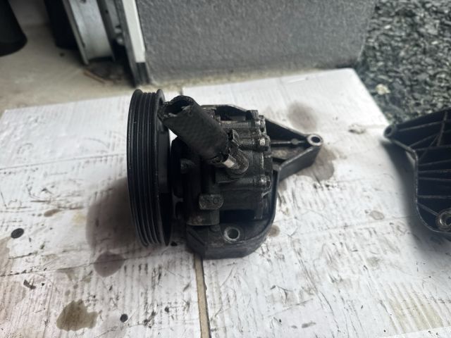 bontott BMW 3 E90 Kormányszervó Motor (Hidraulikus)