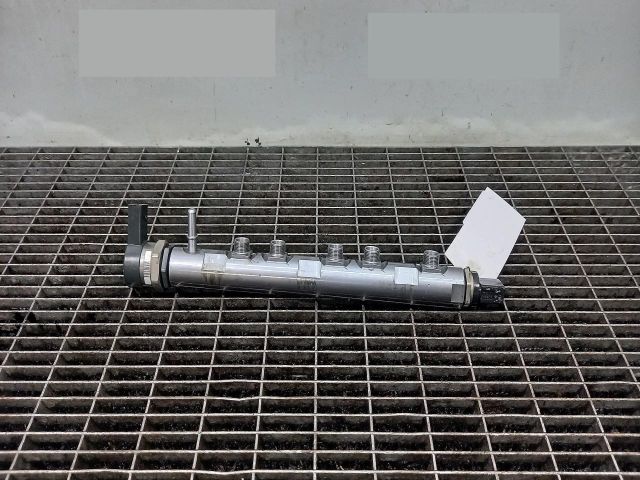 bontott BMW 3 E90 Közösnyomócső