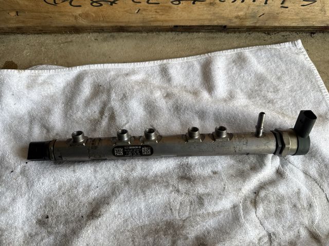 bontott BMW 3 E90 Közösnyomócső