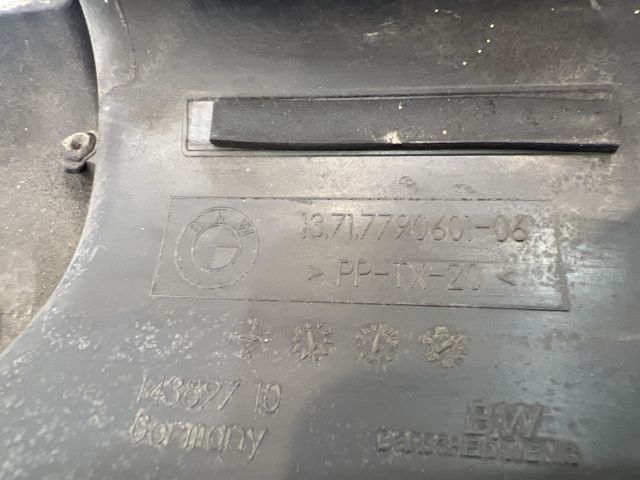 bontott BMW 3 E90 Légbeömlő Cső