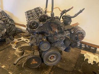 bontott BMW 3 E90 Motor (Fűzött blokk hengerfejjel)