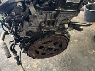 bontott BMW 3 E90 Motor (Fűzött blokk hengerfejjel)