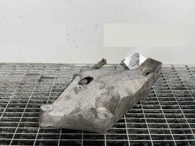 bontott BMW 3 E90 Motor Tartó Bak Bal