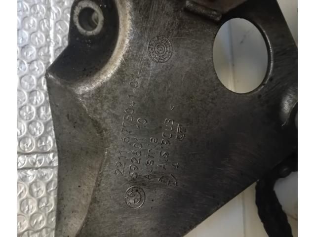 bontott BMW 3 E90 Motor Tartó Bak (Fém)