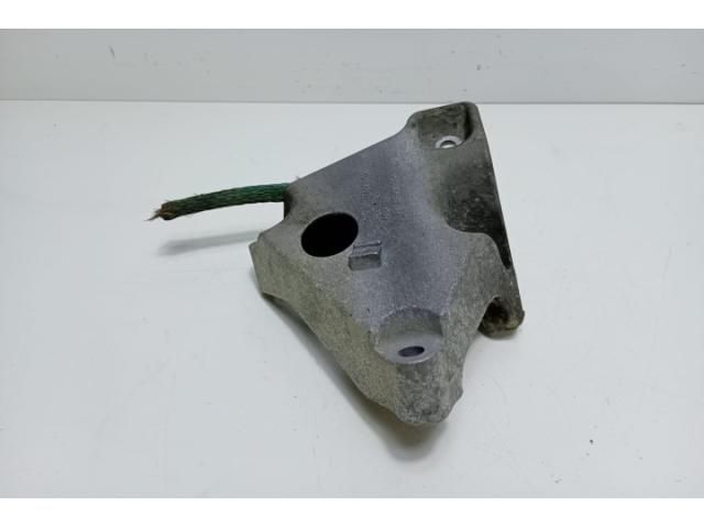 bontott BMW 3 E90 Motor Tartó Bak (Pozíciófüggetlen)