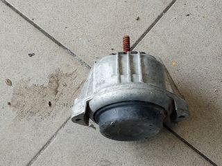 bontott BMW 3 E90 Motor Tartó Bak (Pozíciófüggetlen)