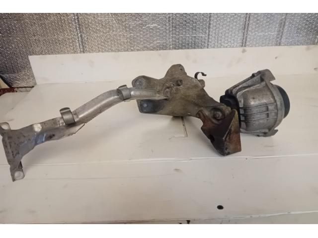 bontott BMW 3 E90 Motor Tartó Bak (Pozíciófüggetlen)