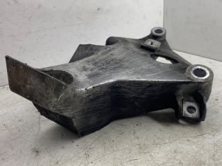 bontott BMW 3 E90 Motor Tartó Bak (Pozíciófüggetlen)