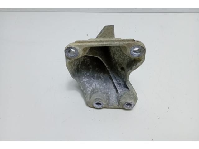 bontott BMW 3 E90 Motor Tartó Bak (Pozíciófüggetlen)