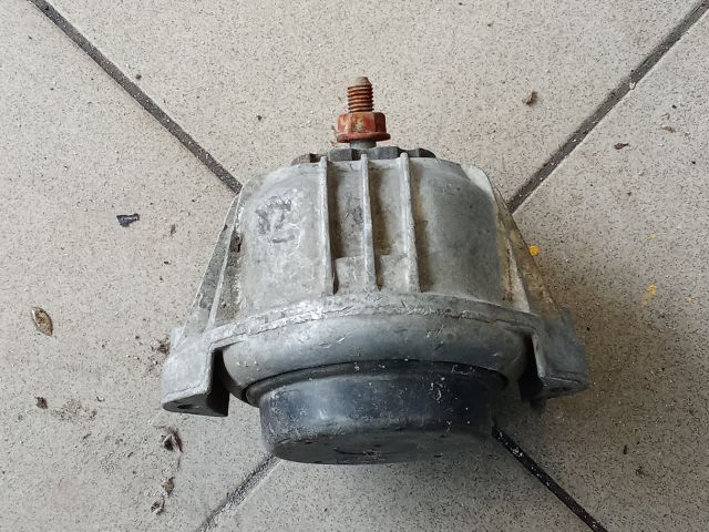 bontott BMW 3 E90 Motor Tartó Bak (Pozíciófüggetlen)