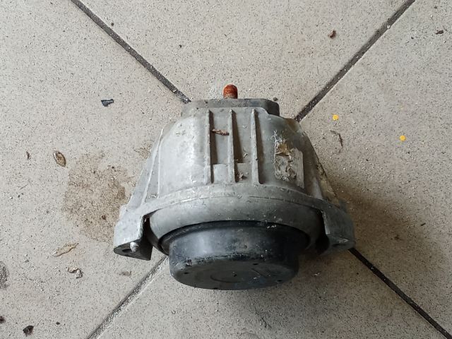bontott BMW 3 E90 Motor Tartó Bak (Pozíciófüggetlen)