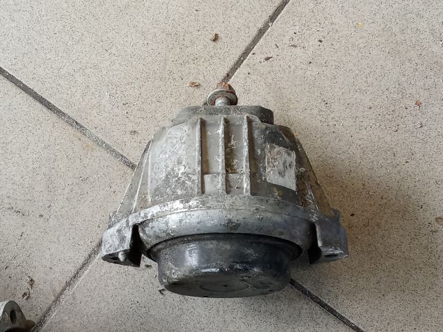 bontott BMW 3 E90 Motor Tartó Bak (Pozíciófüggetlen)