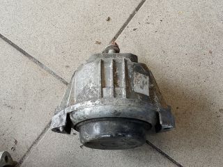bontott BMW 3 E90 Motor Tartó Bak (Pozíciófüggetlen)
