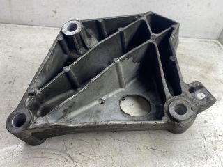 bontott BMW 3 E90 Motor Tartó Bak (Pozíciófüggetlen)