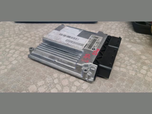 bontott BMW 3 E90 Motorvezérlő