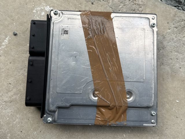 bontott BMW 3 E90 Motorvezérlő