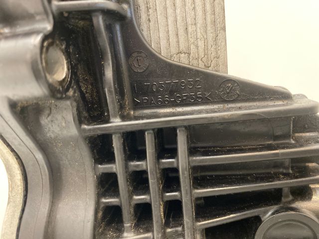 bontott BMW 3 E90 Olajszűrő Ház