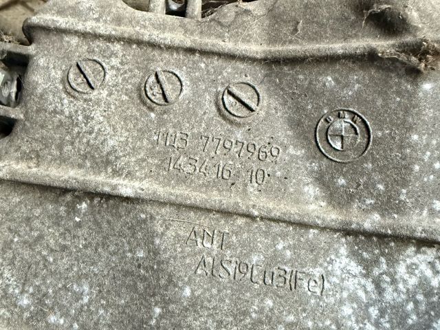 bontott BMW 3 E90 Olajteknő