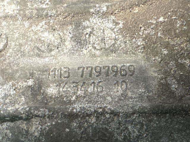 bontott BMW 3 E90 Olajteknő