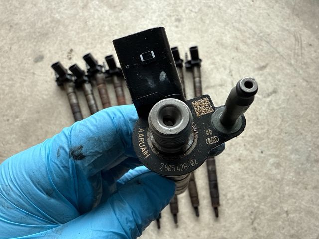 bontott BMW 3 E90 Porlasztó (1 db)