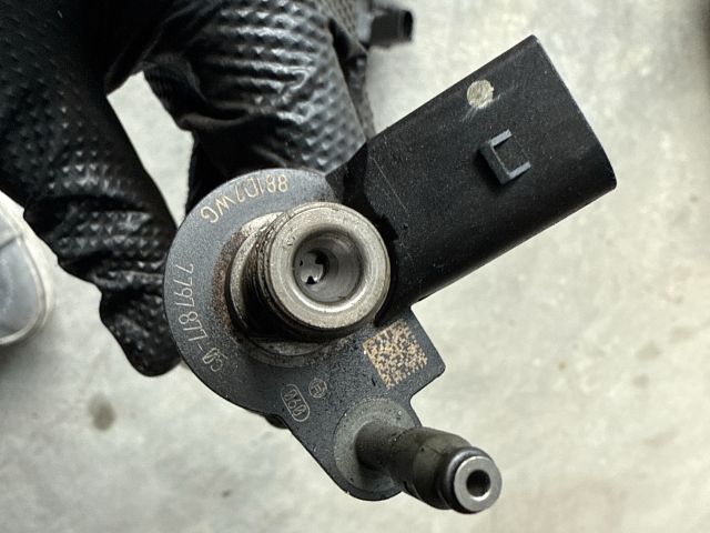 bontott BMW 3 E90 Porlasztó Sor / Híd