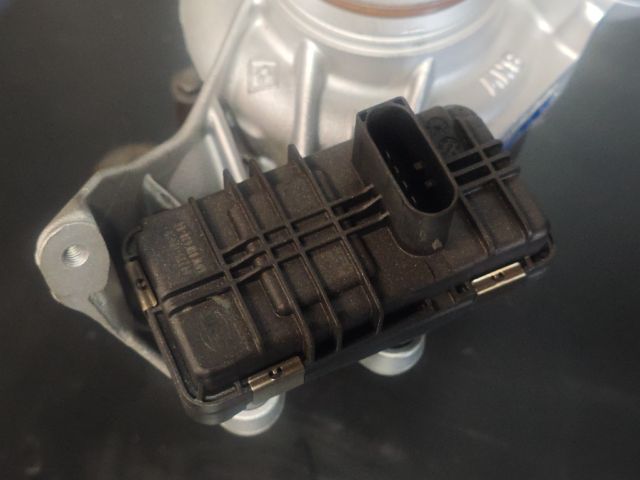 bontott BMW 3 E90 Turbó