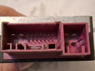 bontott BMW 3 E90 Üzemanyag Szivattyú Relé