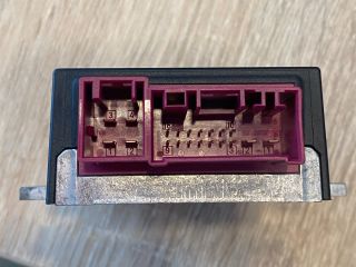 bontott BMW 3 E90 Üzemanyag Szivattyú Relé