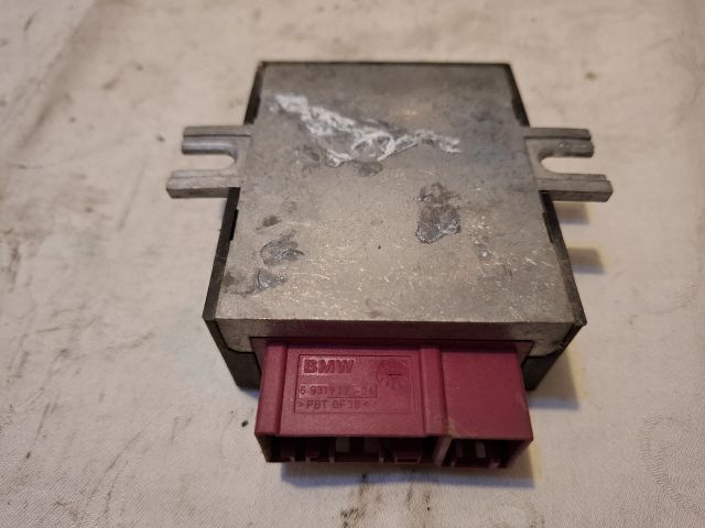 bontott BMW 3 E90 Üzemanyag Szivattyú Relé