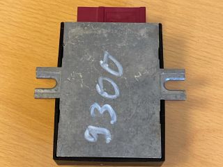 bontott BMW 3 E90 Üzemanyag Szivattyú Relé