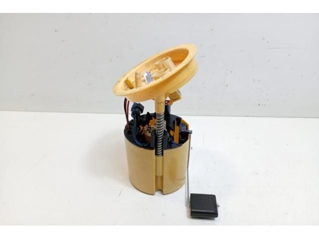 bontott BMW 3 E90 Üzemanyag Szivattyú