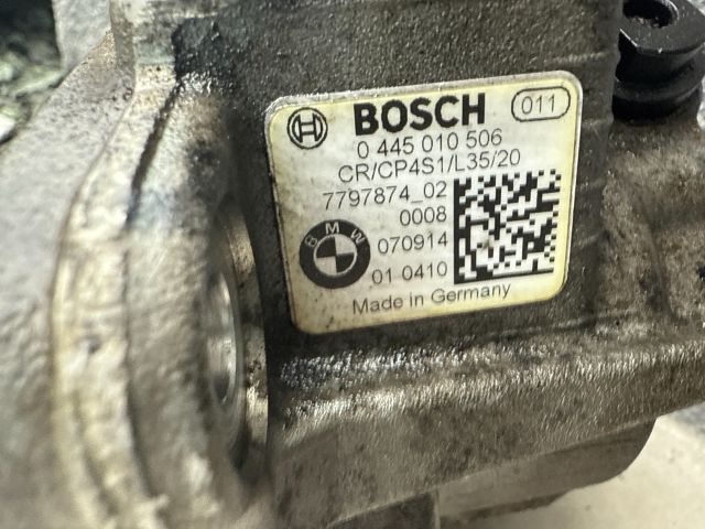 bontott BMW 3 E90 Üzemanyag Szivattyú