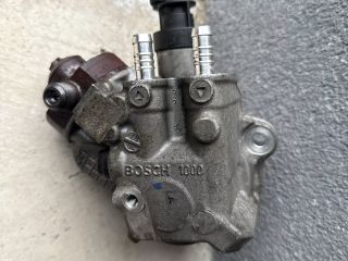 bontott BMW 3 E90 Üzemanyag Szivattyú