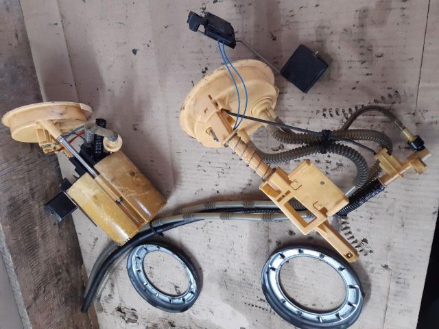 bontott BMW 3 E90 Üzemanyagszint Jeladó