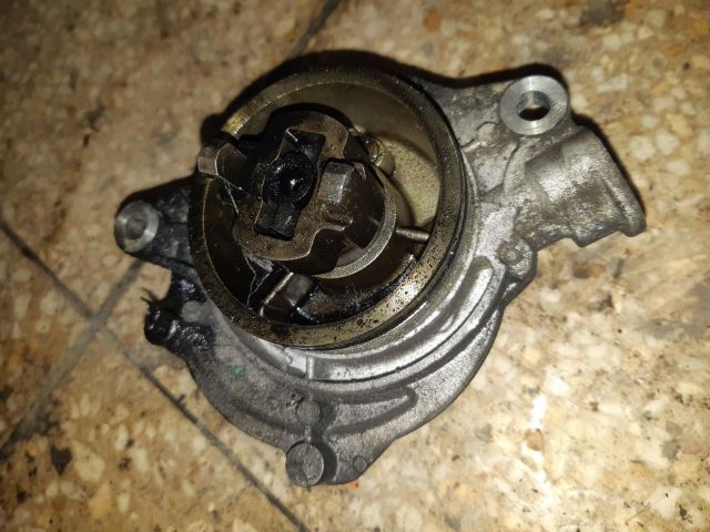 bontott BMW 3 E90 Vákumpumpa