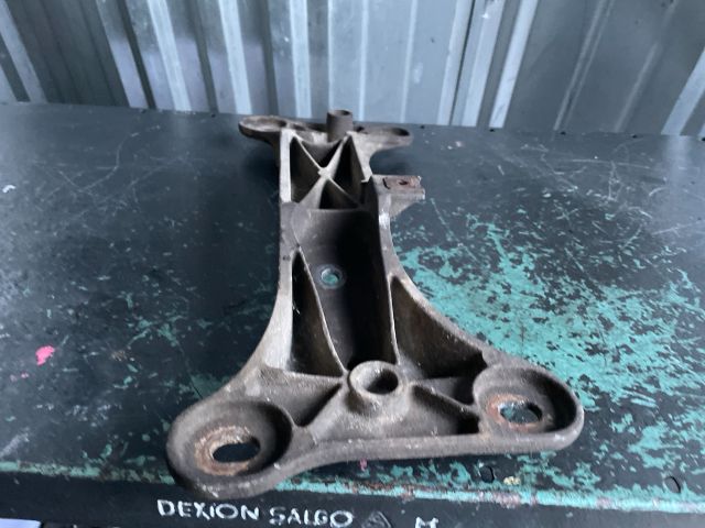 bontott BMW 3 E90 Váltó Tartó Bak (Pozíciófüggetlen)