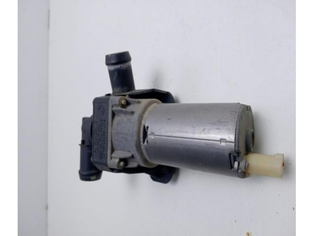 bontott BMW 3 E90 Vízpumpa
