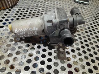 bontott BMW 3 E90 Vízpumpa