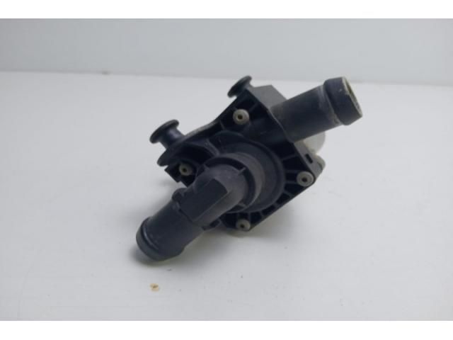 bontott BMW 3 E90 Vízpumpa